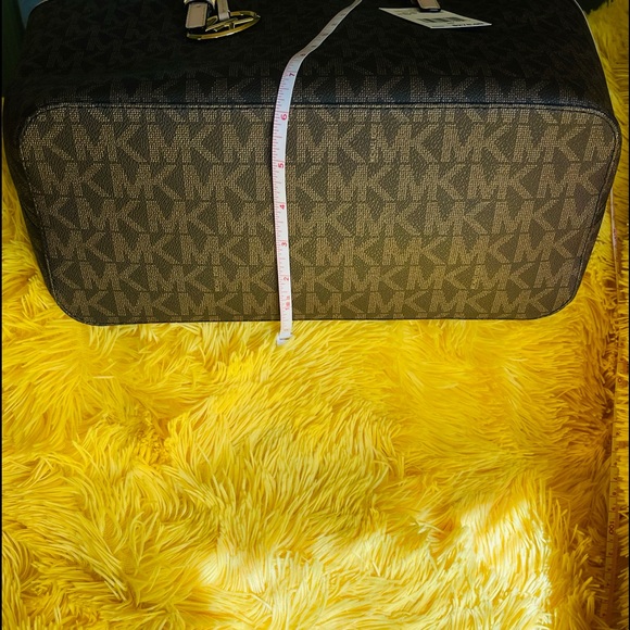 Michael Kors jet set travel brown tote bag - Picture 6 of 12